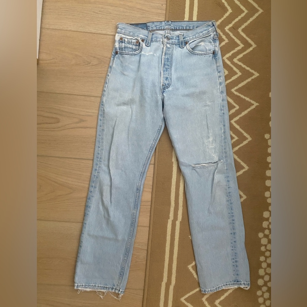 Levi’s vintage baggy ripped jeans size small